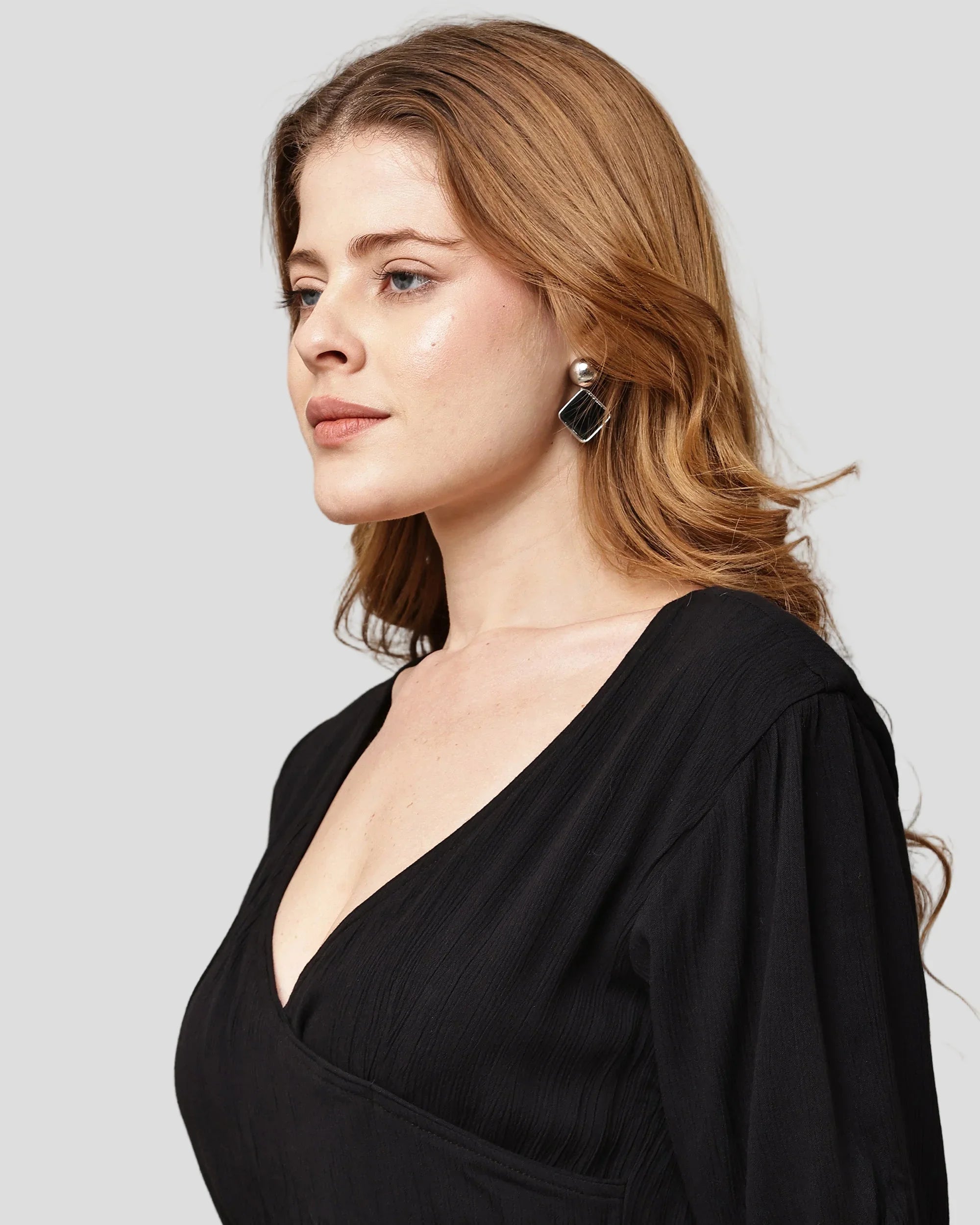 MUSE MIDI DRESS - Everything Black